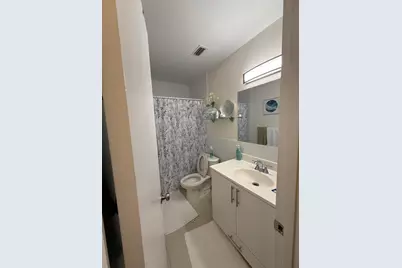 7610 NW 73rd Terrace, Tamarac, FL 33321 - Photo 5