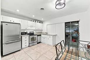2908 NW 48th St, Tamarac, FL 33309 - Photo 9