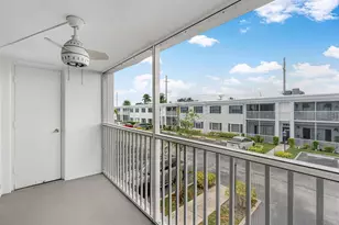 120 Cypress Club Dr, Pompano Beach, FL 33060 - Photo 19