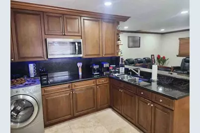 1195 NW 30th Place, Miami, FL 33125 - Photo 7