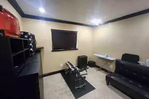 1195 NW 30th Pl, Miami, FL 33125 - Photo 17