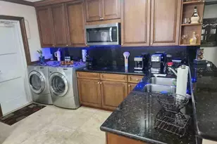 1195 NW 30th Pl, Miami, FL 33125 - Photo 7