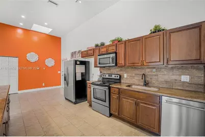 401 Leslie Drive, Hallandale Beach, FL 33009 - Photo 3