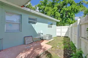 260 NE 41st St, Oakland Park, FL 33334 - Photo 31