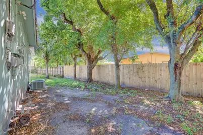 260 NE 41st Street, Oakland Park, FL 33334 - Photo 35