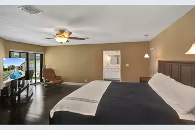7301 NW 83rd Way, Tamarac, FL 33321 - Photo 9