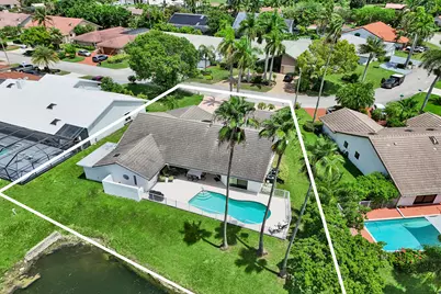 7301 NW 83rd Way, Tamarac, FL 33321 - Photo 27
