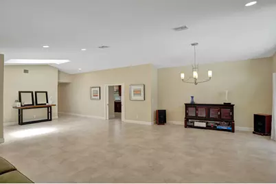 7301 NW 83rd Way, Tamarac, FL 33321 - Photo 7