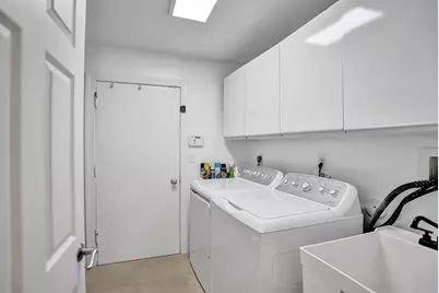 7301 NW 83rd Way, Tamarac, FL 33321 - Photo 23