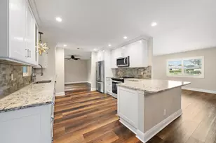 18334 SE Tee Ln, Tequesta, FL 33469 - Photo 9