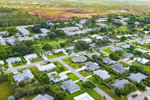 18334 SE Tee Ln, Tequesta, FL 33469 - Photo 23