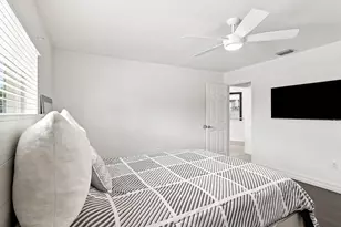 680 Manhattan St E, Lehigh Acres, FL 33974 - Photo 29