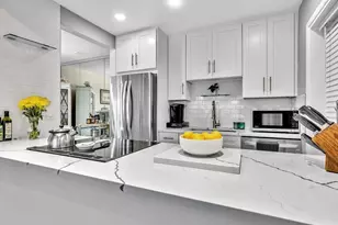 90 NE 19th Ave, Deerfield Beach, FL 33441 - Photo 9