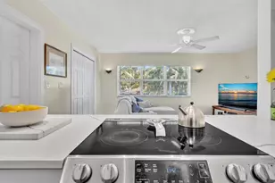 90 NE 19th Ave, Deerfield Beach, FL 33441 - Photo 9