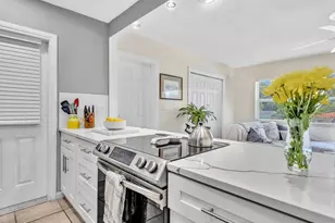 90 NE 19th Ave, Deerfield Beach, FL 33441 - Photo 17