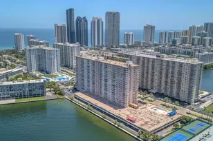 251 174th St, Sunny Isles Beach, FL 33160 - Photo 21