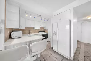 251 174th St, Sunny Isles Beach, FL 33160 - Photo 9