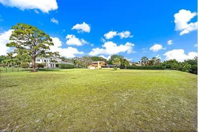 8090 Native Dancer Road E, Palm Beach Gardens, FL 33418 - Photo 19