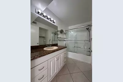 815 W Boynton Beach Boulevard #16-104, Boynton Beach, FL 33426 - Photo 7