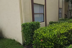 10035 Winding Lake Rd, Sunrise, FL 33351 - Photo 23