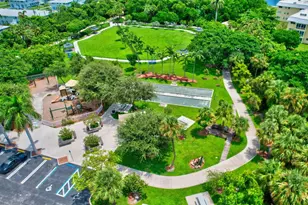 21 Colonial Club Dr, Boynton Beach, FL 33435 - Photo 29