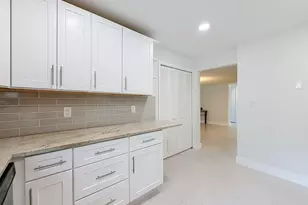 16300 Golf Club Rd, Weston, FL 33326 - Photo 11