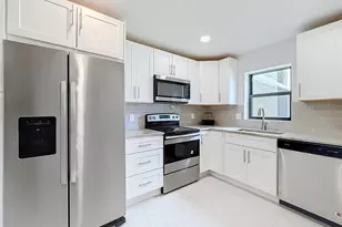 16300 Golf Club Rd, Weston, FL 33326 - Photo 9