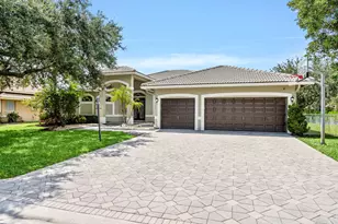 10668 NW 69th St, Parkland, FL 33076 - Photo 1