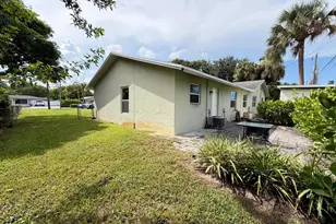 8748 Sunset Dr, Palm Beach Gardens, FL 33410 - Photo 13