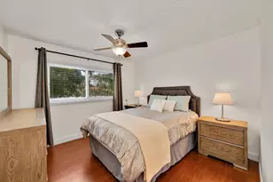 1771 NE 35th St, Oakland Park, FL 33334 - Photo 23