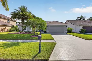 5756 Descartes Cir, Boynton Beach, FL 33472 - Photo 3