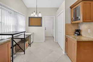 5756 Descartes Cir, Boynton Beach, FL 33472 - Photo 13