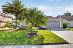 5756 Descartes Cir, Boynton Beach, FL 33472 - Photo 3