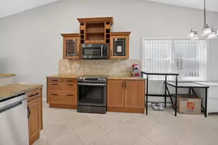 5756 Descartes Cir, Boynton Beach, FL 33472 - Photo 11
