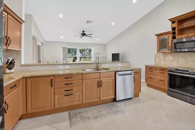 5756 Descartes Circle, Boynton Beach, FL 33472 - Photo 17