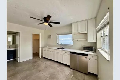 3684 NE 11th Avenue #Unit 4, Oakland Park, FL 33334 - Photo 3
