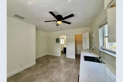3684 NE 11th Avenue #Unit 4, Oakland Park, FL 33334 - Photo 1