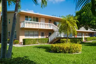 65 Camden C, West Palm Beach, FL 33417 - Photo 25