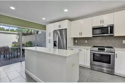 4799 NW 9th Avenue, Deerfield Beach, FL 33064 - Photo 9