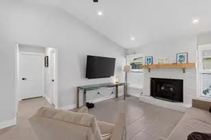 272 SW Fairchild Ave, Port Saint Lucie, FL 34984 - Photo 5