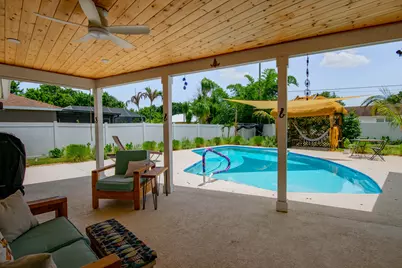 272 SW Fairchild Avenue, Port Saint Lucie, FL 34984 - Photo 11