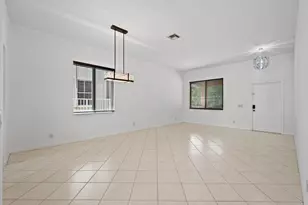 886 Sunflower Cir, Weston, FL 33327 - Photo 7