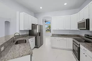 1038 SW Fisherman Ave, Port Saint Lucie, FL 34953 - Photo 3