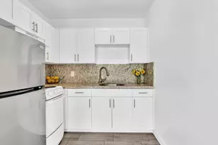 90 NE 19th Ave, Deerfield Beach, FL 33441 - Photo 13