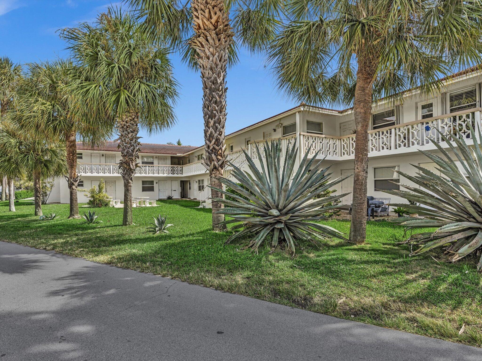 90 NE 19th Ave #8 - 90 NE 19th Ave #8, Deerfield Beach, FL 33441 Luxury Property | Jose Angel Pina