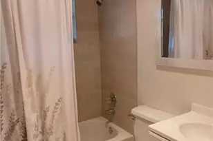 738 SW 5th Ave, Hallandale Beach, FL 33009 - Photo 7