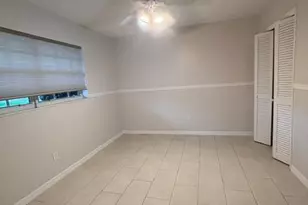 738 SW 5th Ave, Hallandale Beach, FL 33009 - Photo 17