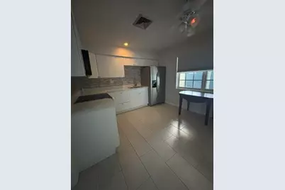 738 SW 5th Avenue, Hallandale Beach, FL 33009 - Photo 15