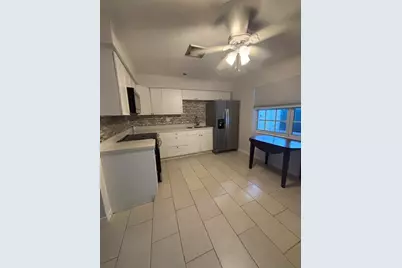 738 SW 5th Avenue, Hallandale Beach, FL 33009 - Photo 9