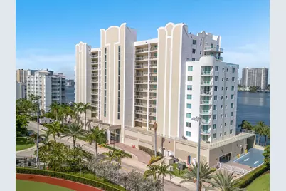 18100 N Bay Road #707, Sunny Isles Beach, FL 33160 - Photo 39